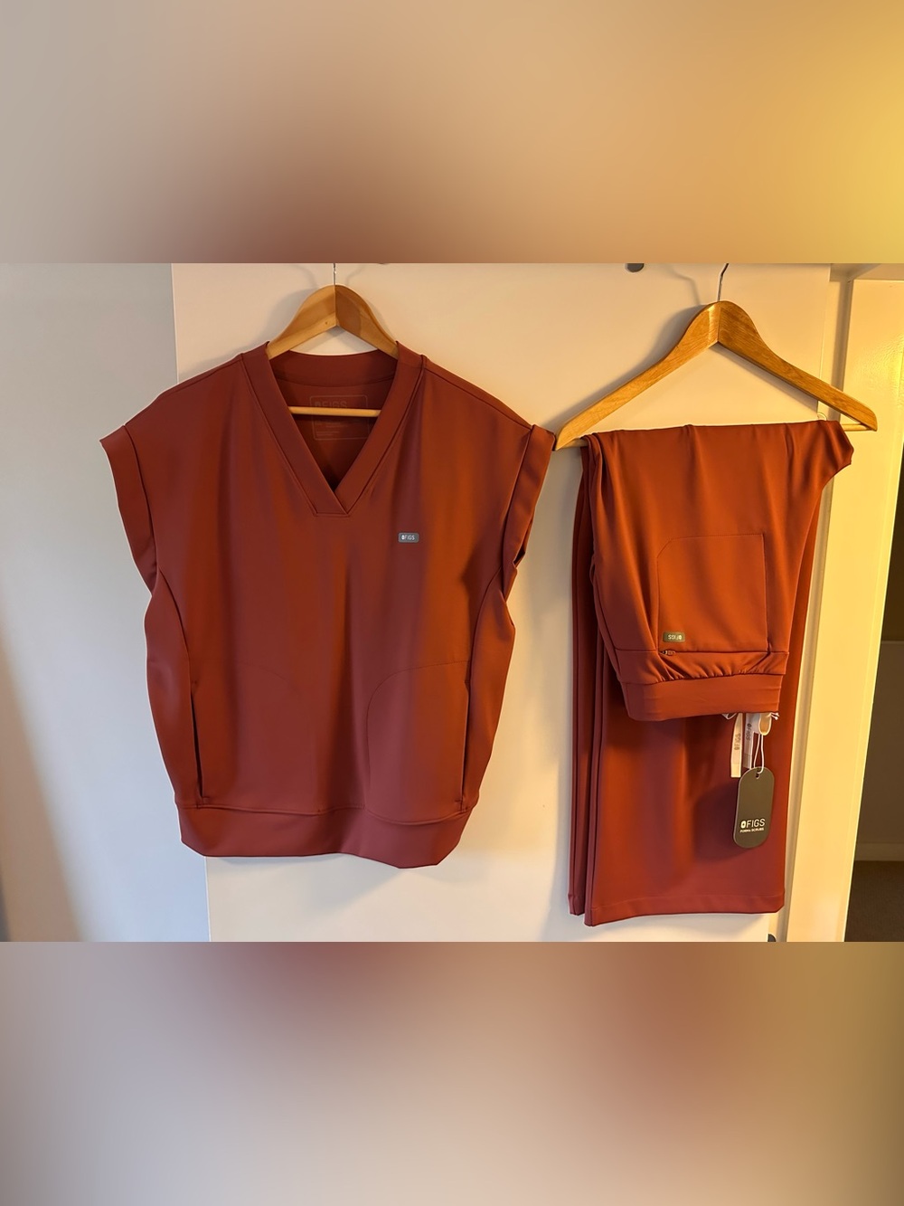 Figs Women’s Like New Form X Rosewood Wideleg Set L